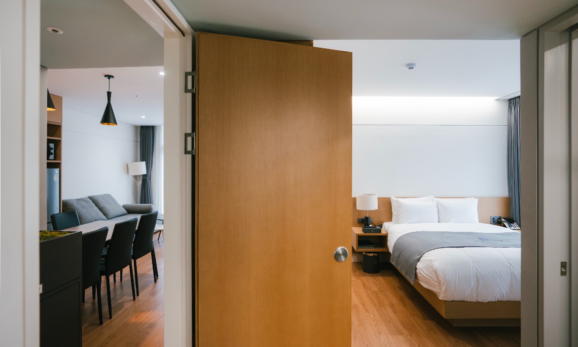 Connecting Room 이미지