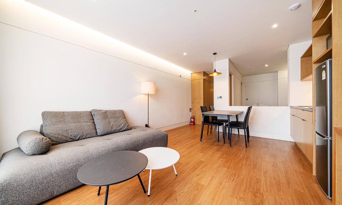 Connecting Room 이미지